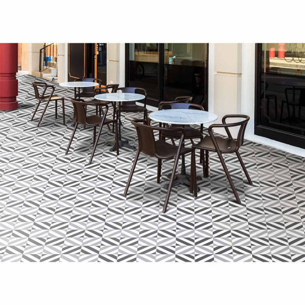 PISO PARED ARGENTA LINEAS NEGRO 30.6x30.6cm